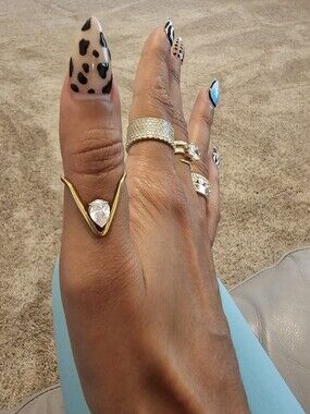 18k Gold Plated V-Shaped Cubic Zirconia Ring Size 8 -bracha melindamaria